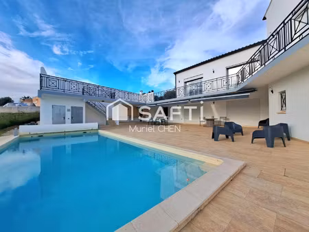 vente maison 10 pièces 321 m² saint-gilles (30800)