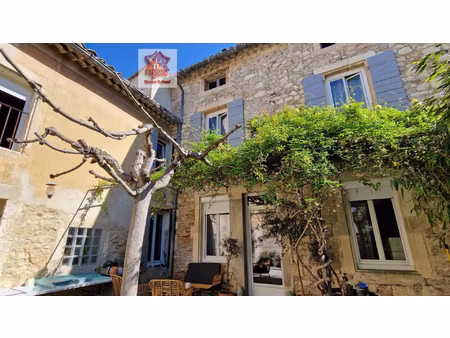 maison de village 84840 lapalud 161 m2 habitables avec cour