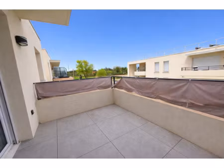 appartement t2 à louer avignon montfavet - dernier étage  ba