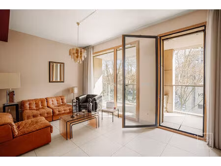 lyon 6  immeuble standing 48.25m²  balcon