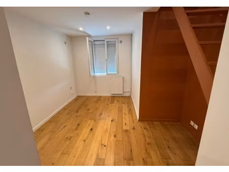 t2 / 30m² / ecole vétérinaire de maisons alfort (ligne 8)