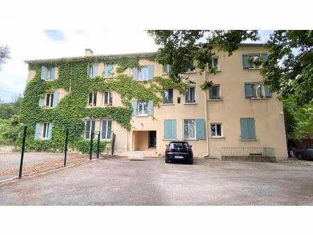 sisteron- appartement t4 avec terrasse - 74m²
