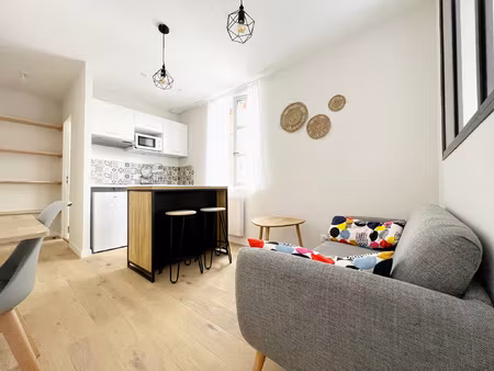 studio de 22m2 en dernier étage à jeanne d'arc