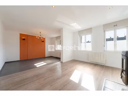 maison semi-individuelle 3 chambres