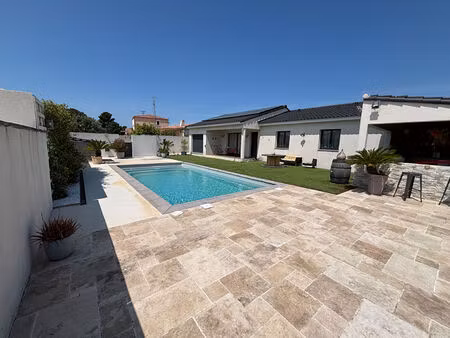 maison à vendre à port de bouc - 5 pièces avec piscine