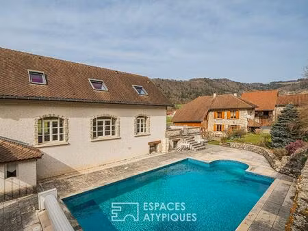 propriété authentique avec jardin intimiste et ses 2 maisons