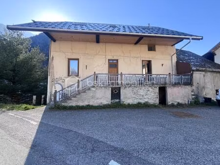 maison de 60 m² à argentine