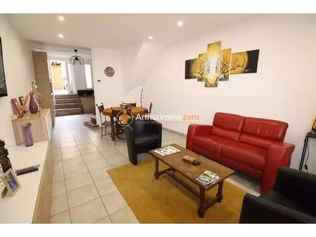 vente maison de village 3 pièces 54 m2 à gallargues-le-montueux