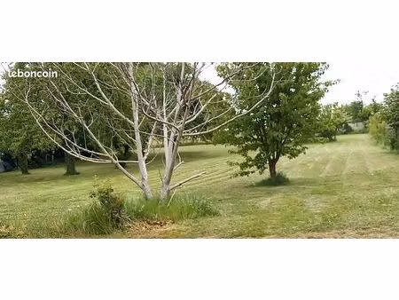 igé  terrain à bâtir de 1172m² viabilisé