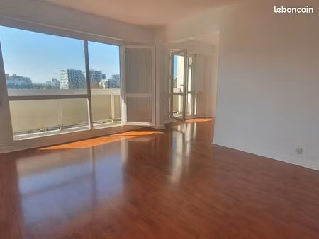 très beau 4-5 pièces avec balcon proche rer et centre commercial créteil soleil