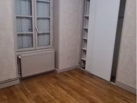 je loue un f3 avec 2 chambres vieux bourg a chenove