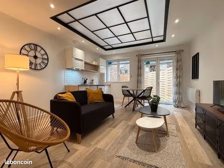 t2 lumineux dans résidence sécurisée