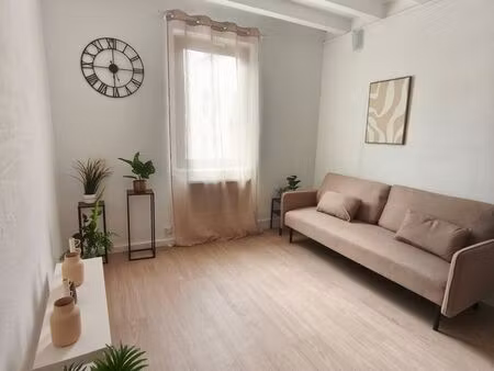 charmant t2 duplex à louer – saint-gaudens  face à la mairie