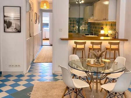 rc chartrons 2 p super calme lumineux + parking