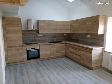 appartement t3 avec garage - pont de vaux