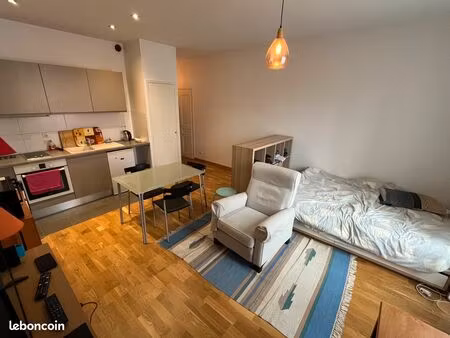 grand t1 en bon état avec stationnement - sainte foy lès lyon / point-du-jour