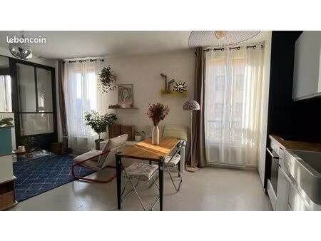 à louer : appartement t2 lumineux - bas montreuil  aux portes de paris