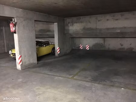parking 75006 vavin à vendre