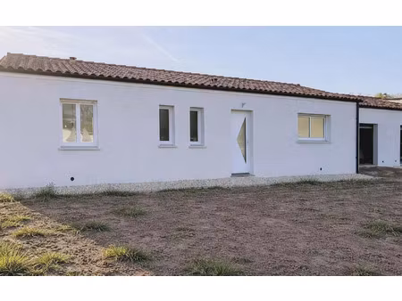 location maison  m² t-4 à sainte-gemme  950 €