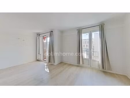 gare rer "le raincy - villemomble - montfermeil" - appartement à rénover de 3 pièces avec.