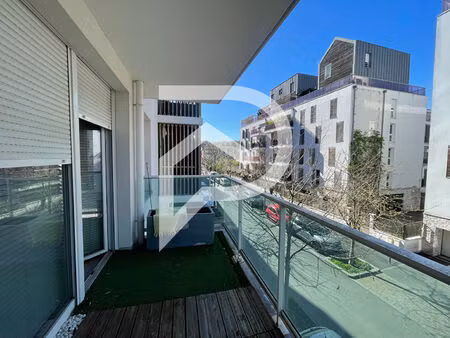 appartement limeil brevannes 2 pièce(s) 39 m2 avec grand balcon et parking