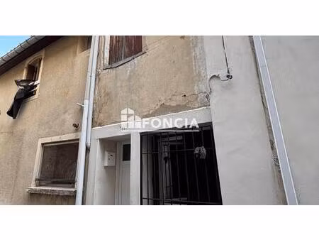 lunel special investisseur petite maison de ville t3 sur 2 niveaux de 36 m2