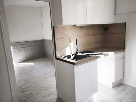 centre ville  au premier étage appartementt5