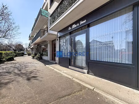 local commercial brunoy