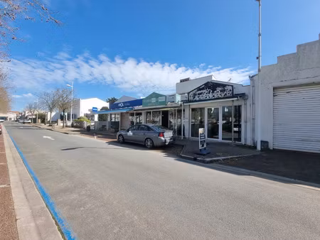 local professionnel à louer saint pierre d'oleron 5 pièce(s) 87m2 1 200€/mois ht/hc