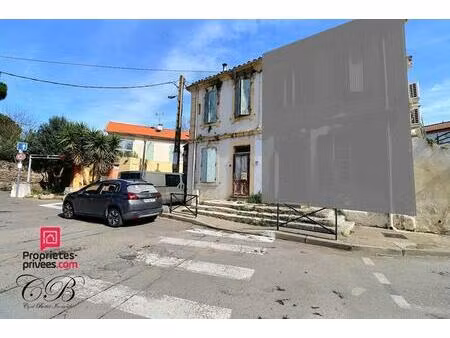 maison à rénover en pierre - terrain 292 m² - garage - arles trinquetaille