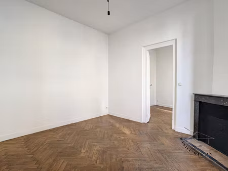 maison sans jardin proche barrière de bègles