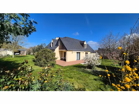maison familiale bourg de clohars-carnoët