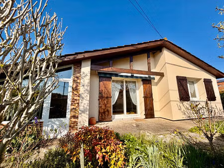 maison de plain pied 3 chambres quartier recherché avec jardin et garage