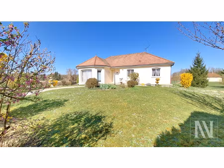 maison de plain-pied récente sur sous-sol