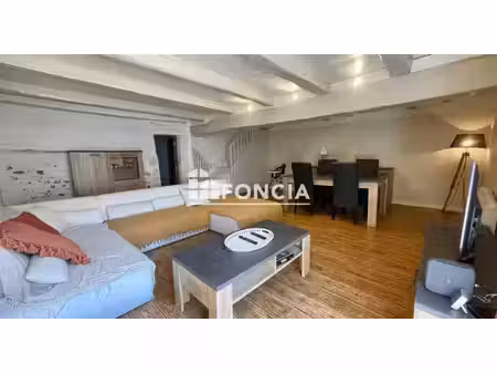 maison en pierre rénovée – 116 m² – saint-coutant-le-grand