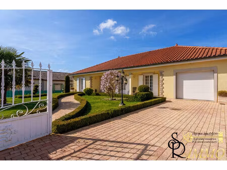 maison familiale au calme avec grande terrasse – saint-vallier