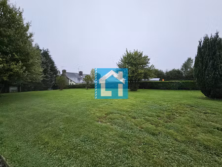 terrain à bâtir d'environ 600 m2