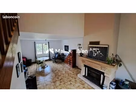 maison 8 pièces 160 m²