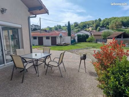 chambre dans maison de village