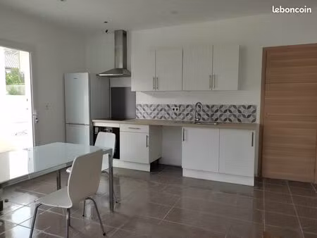 t2 meublé luminy / vaufrèges