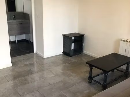 studio f1 t1 meublé disponible 23 mars