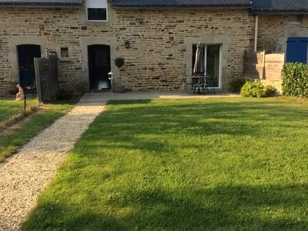 longere mitoyenne à la campagne