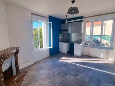 loue 2 pièces appartement atypique fontenay-trésigny - 30m²