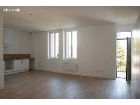 appartement t4 95 m² refait à neuf – centre romans-sur-isère