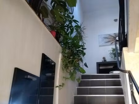 location maison de village