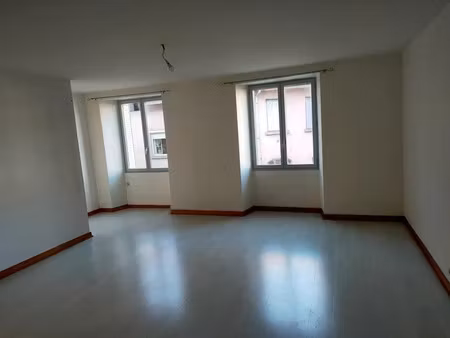 location appartement 5 pièces 78 m² à salins-les-bains (39110)  450 €