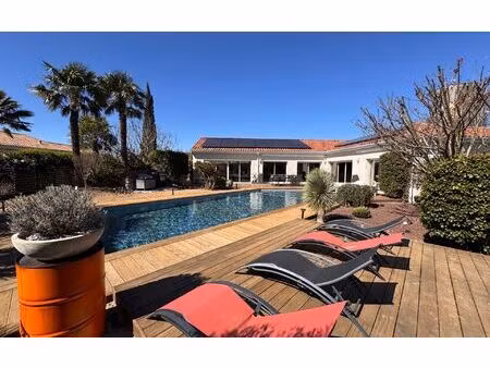 maison bérat m² t-5 à vendre  549 000 €