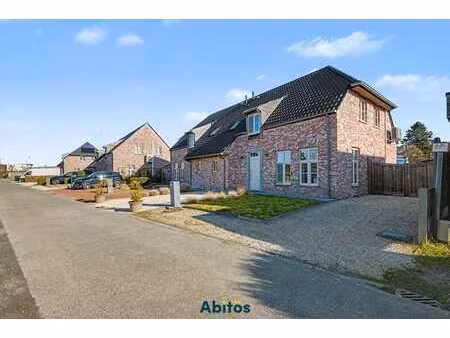 maison familiale récente et économe en énergie à proximit...