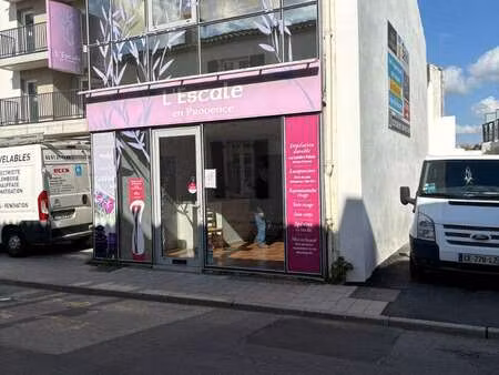 vente bureaux et commerces à challans (85300) : à vendre / 89m² challans
