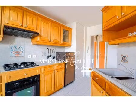 à proximité de la gare achères ville